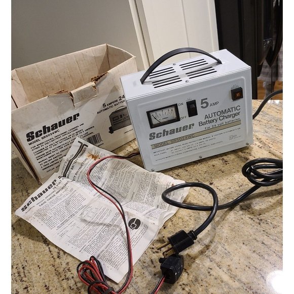 Schauer Automatic Battery Charger 24V SR5024WC Wheel Chair - Picture 1 of 11